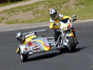 H.Davidson V-rod mit 1-Sitzer Seitenwagen im Formel I Design
