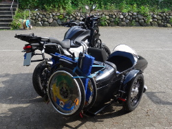 Honda VFR  1200  Crosstourer - Schwenkerumbau mit dem Seitenwagen Merlin.