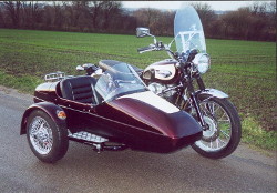 Merlin - Schwenker- und starrer Seitenwagen