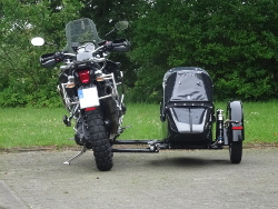 Triumph Tiger 1200 XC Explorer mit dem Adler Seitenwagen - Schwenkerumbau