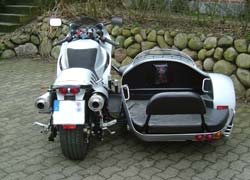 Suzuki-Hayabusa Kneeler mit Wing-Storm-Racer 